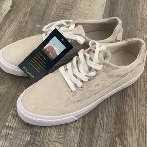 Pendleton Sneaker women’s size 11 NWT
